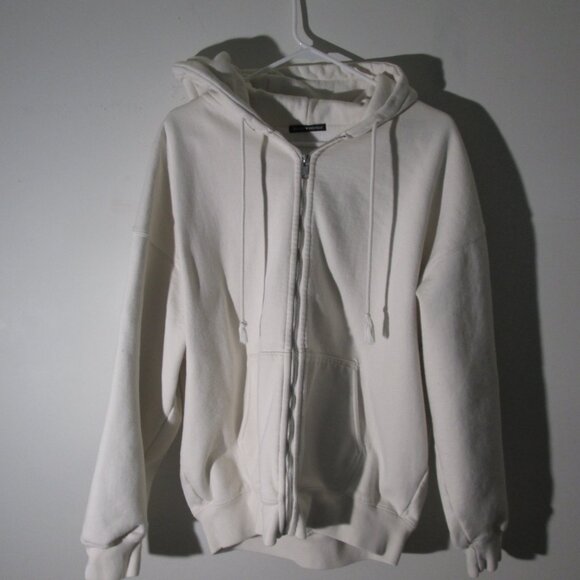 Brandy Melville Off White Zip Up Hoodie - Picture 2 of 7